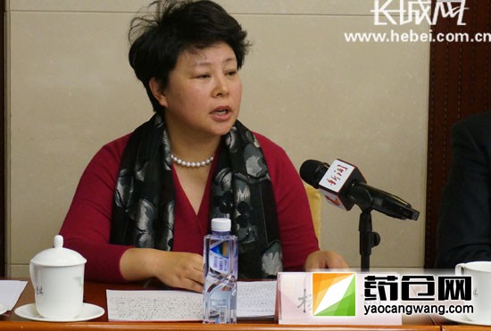 全国人大代表、河北省衡水市副市长、衡水市社会主义学院院长杨新丽。